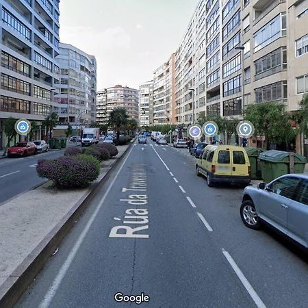 Espacioso Piso Con Garaje Cerca Del Centro De فيجو المظهر الخارجي الصورة